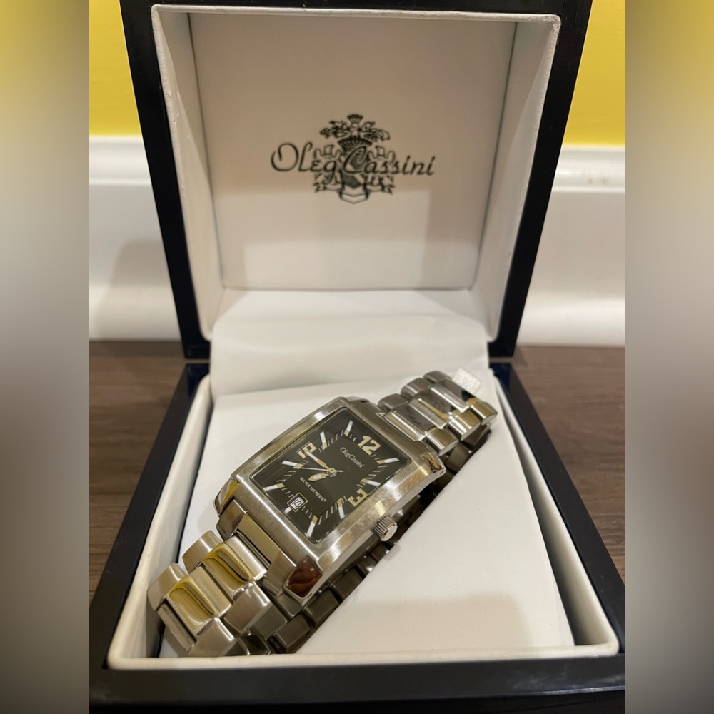 OLEG CASSINI MENS WATCH